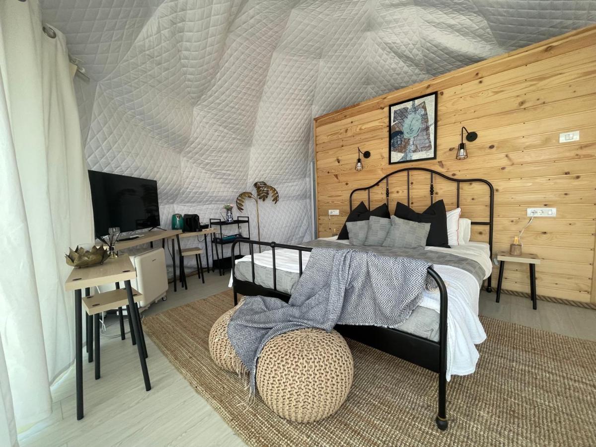 Maison Du Golf Костінешть Екстер'єр фото